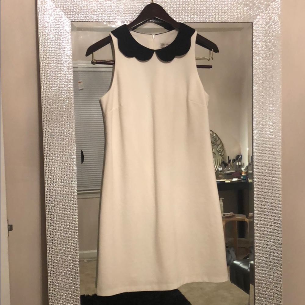 New white black collar white dress